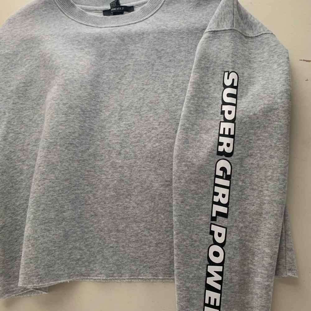 cropped sweatshirt